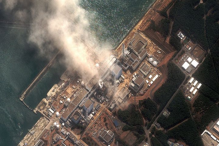 强震造成该国两座核电站的5个机组停转,日本政府为此已宣布核能紧急